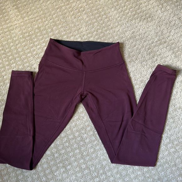 Lululemon reversible legging - Picture 1 of 3